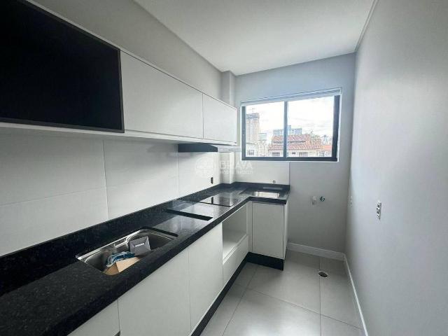 Flat para Aluguel com 1 quartos, 32 m² por R$ 2.550