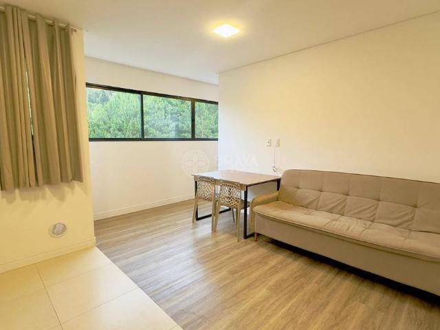 Flat para Aluguel com 1 quartos, 40 m² por R$ 2.900