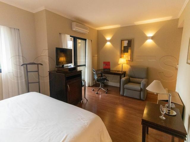Flat para Aluguel com 1 quartos, 54 m² por R$ 3.700