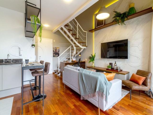Flat para Aluguel com 1 quartos, 68 m² por R$ 5.670