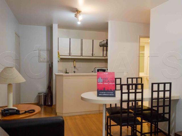 Flat para Aluguel com 2 quartos, 68 m² por R$ 7.000