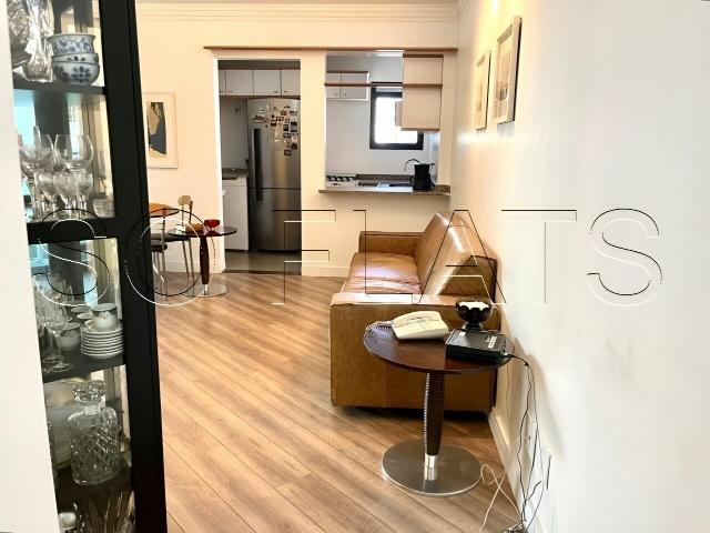 Flat para Aluguel com 2 quartos, 60 m² por R$ 9.400