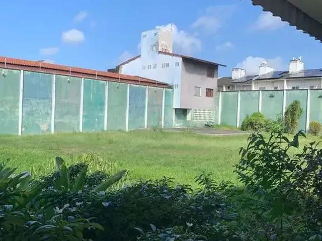Flat para Locação em Fortaleza/CE Lagoa Redonda 3 Quartos