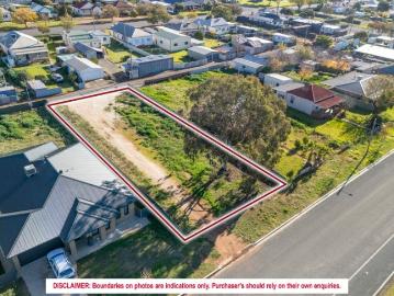 FLAT QUARTER ACRE