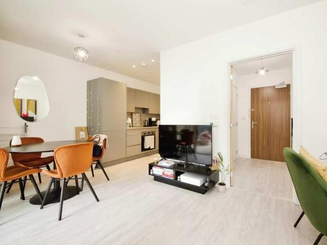 Flat, Rosefinch Apartments, Shearwater Drive, London NW9, 1 bed flat to rent, £1,859 pcm | PrimeLocation