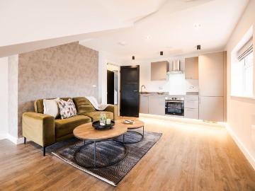 Flat, Stockport Road, Cheadle SK8, 1 bed flat to rent, £1,220 pcm | PrimeLocation