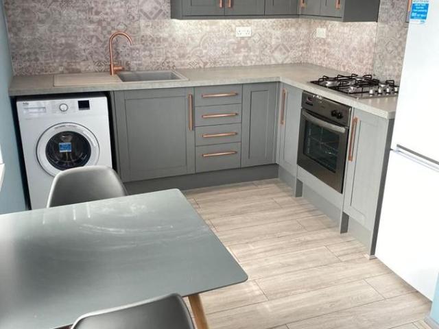 Flat, Symonds Road, Fulwood, Preston PR2, 2 bed flat to rent, £1,299 pcm | PrimeLocation