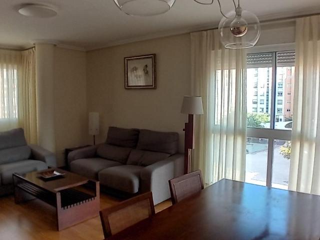 Flat SANTIAGO Y ZARAICHE