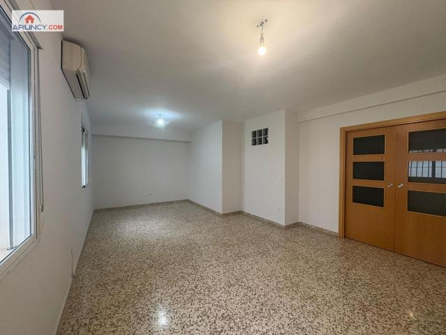 flat sevilla luis montoto santa justa