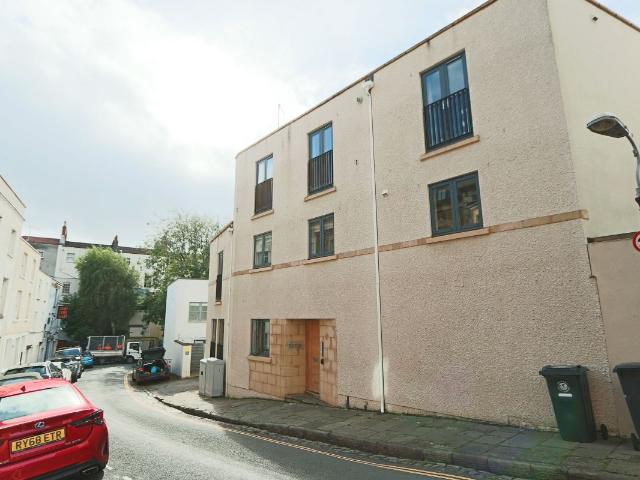 Flat, Sion House BS8, 2 bed maisonette to rent, £2,450 pcm | PrimeLocation