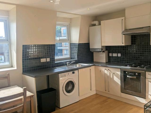Flat two bedrooms £2,200/month excluding bills