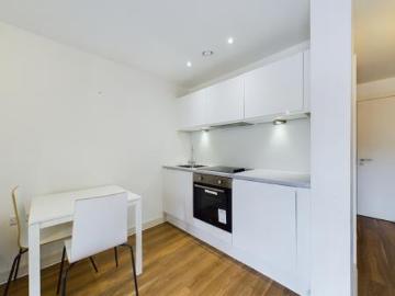 Flat To Let
