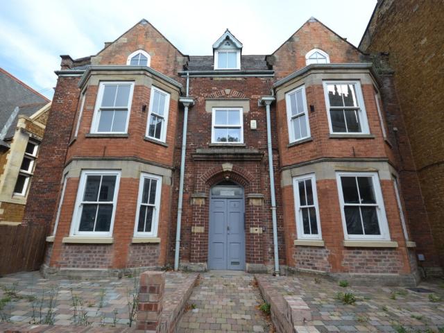 Flat To Rent