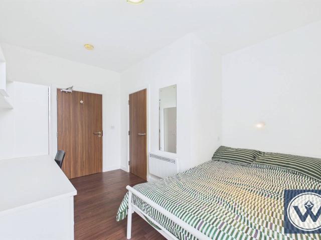 Flat to Rent: STUDENT LET ONLY! City Point, Great Homer Street