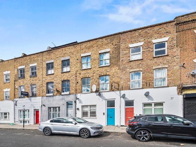 Flat To Rent at Clarence Road, Hackney, E5 8EE 00000409