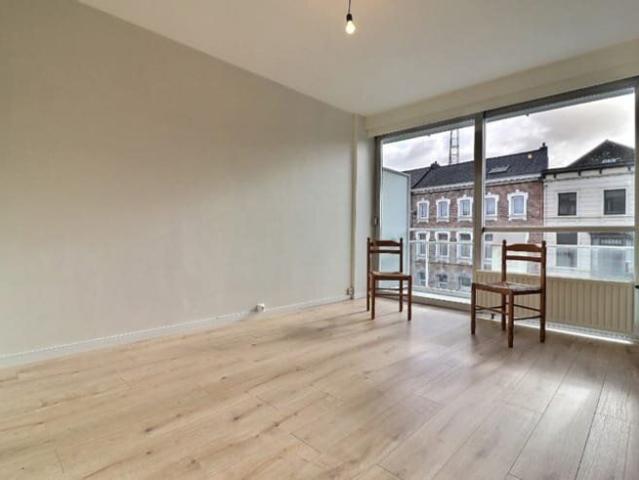 Flat to rent: Avenue frère orban 1 22, 7000 Mons on Realo
