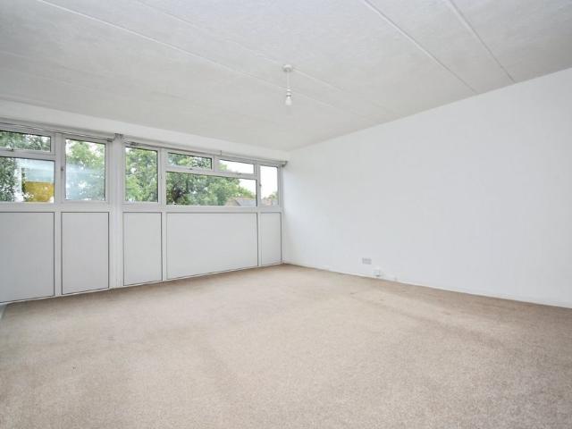 Flat to rent Damon Close, Sidcup, DA14