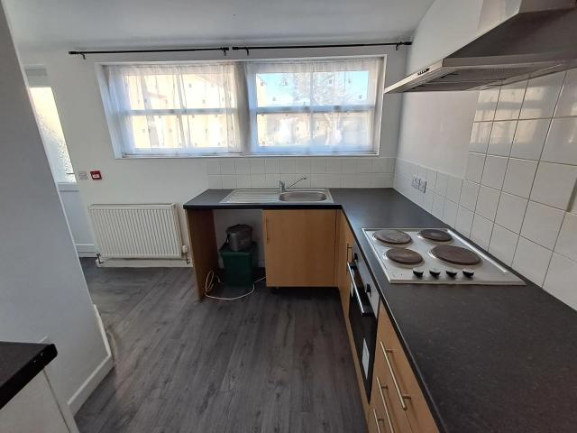 Flat to rent in Commercial Row, Pembroke Dock, Pembrokeshire