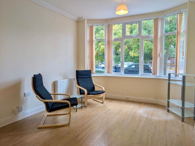 Flat to rent in Chesterton Road, Cambridge, CB4 1NE