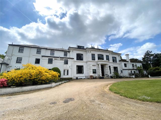 Flat to Rent in Crowthorne Sandhurst Lodge WOL130027
