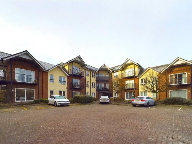 Flat to Rent in Bracknell London Road BRL210165