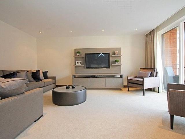 Flat to rent in Ennismore Gardens, Kingston House South, SW7: Kensington & Chelsea: KNI190050