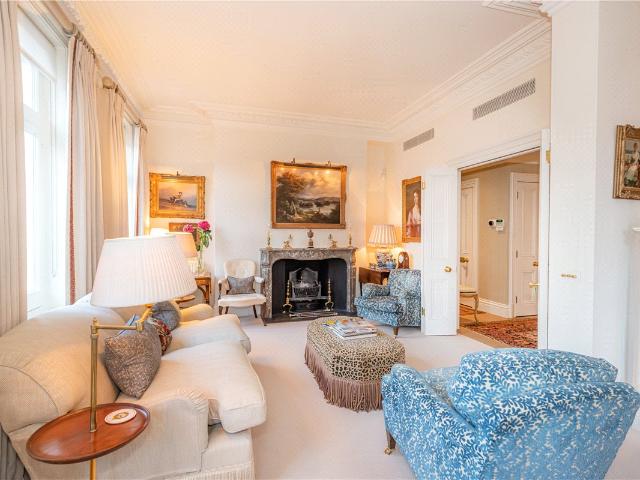 Flat to rent in Mayfair, Mount Street, W1K: Mayfair: MLE000016
