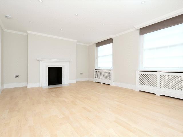 Flat to rent in Marylebone, Seymour Place, W1H: Marylebone: MYL130251