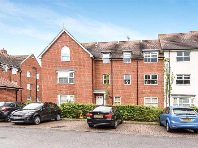 Flat to Rent in Wokingham Whitton House WOL130147