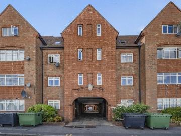 Flat to rent Orchard Street, Dartford, DA1
