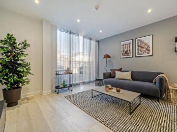 Flat to rent Lowfield Street, Dartford, DA1