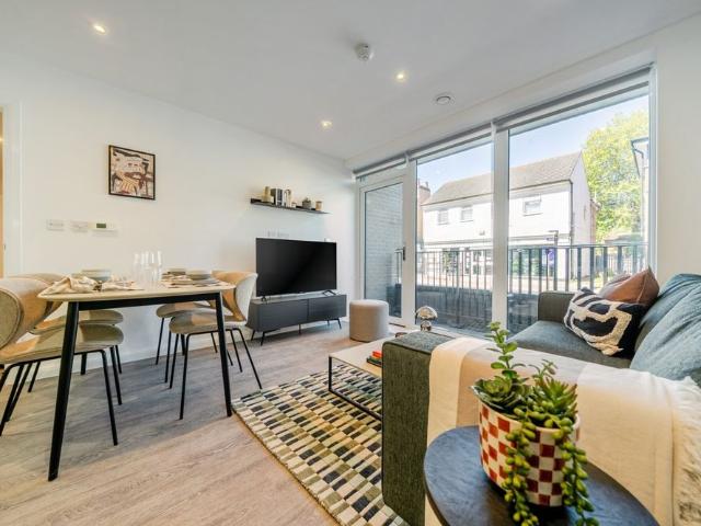 Flat to rent Lowfield Street, Dartford, DA1