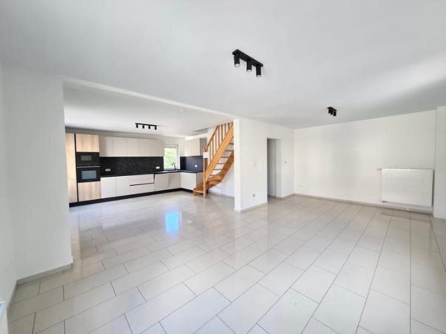 Flat to rent: Rue antoine de namur 1, 7100 Trivières, La Louvière on Realo