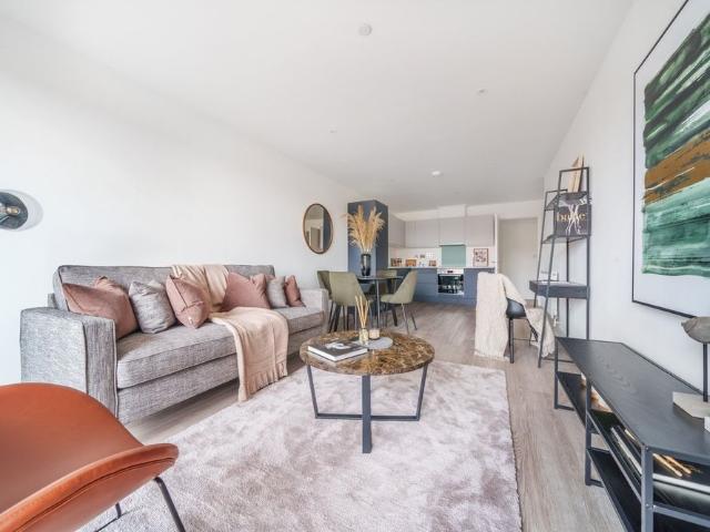 Flat to rent Whiffens Avenue, Chatham, ME4