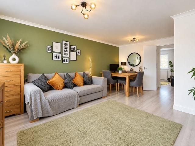 Flat to rent Taylors Close, Orpington, BR6