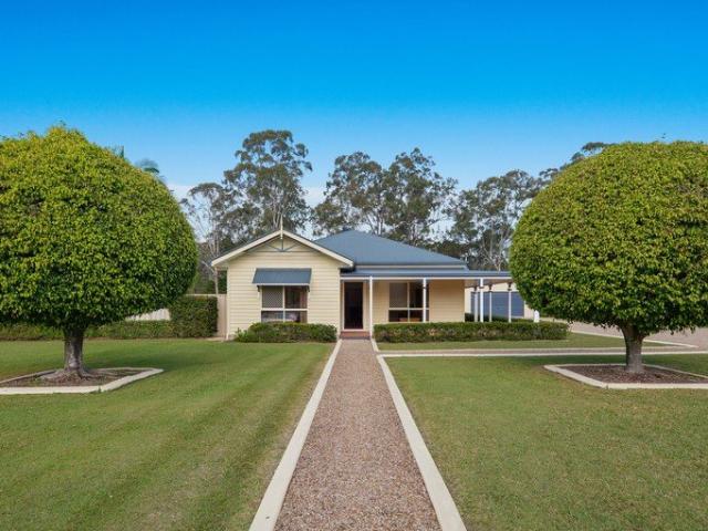 Flat Usable Acreage, Modern Queenslander Charm and Character