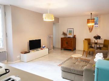Flat very close to the Basilique du Sacré Cœur de Montmartre in the popular Lamarck Caulaincourt district Paris Amsterdam Apartments for Rent