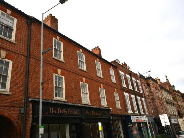 Flat, White Hart Yard, Bridge. 1 bed flat to rent £550 pcm £127 pw
