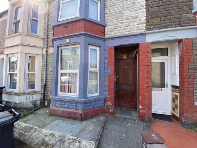 Flat With Garden. Daviot Street, Cardiff CF24, 1 bed flat to rent, £825 pcm | PrimeLocation