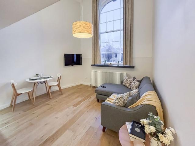 Flat 14, McDonald Road, Broughton, EH7 4NN, Edinburgh