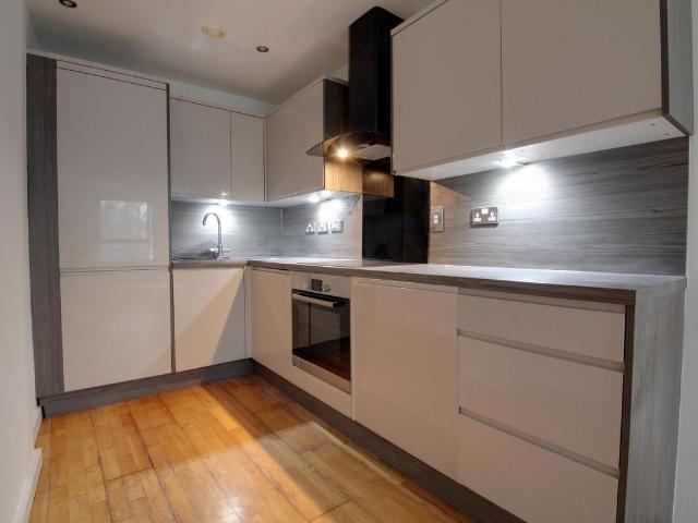 Flat 14 Catalina, Gotts Road, Leeds LS12, 1 bed flat to rent, £850 pcm | PrimeLocation