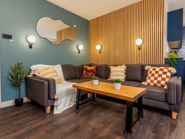 Flat 14, Crossgate Lofts, Durham DH1, 5 bed property to rent, £888 pppm | PrimeLocation
