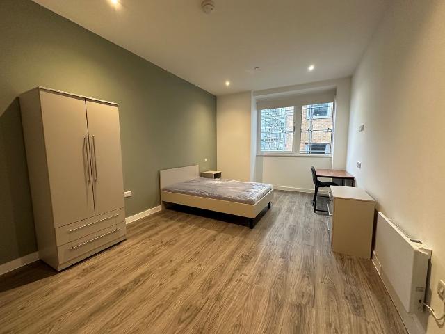 Flat 14 Friary House, Southampton SO14, Studio to rent, £875 pcm | PrimeLocation