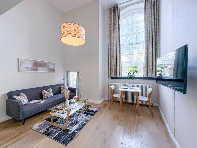 Flat 17, Mcdonald Road, Broughton, Edinburgh EH7, 1 bed flat to rent, £1,450 pcm | PrimeLocation