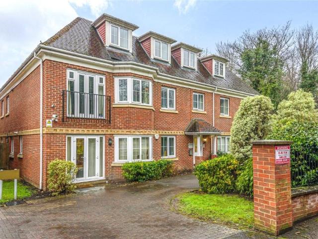 Flat 19, St. Georges Gate, Woburn Hill, Addlestone, Surrey, KT15 2RJ Hodders