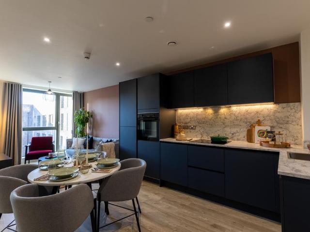 Flat 108, 166 Rockingham Street 2 bed flat to rent £1,275 pcm £294 pw