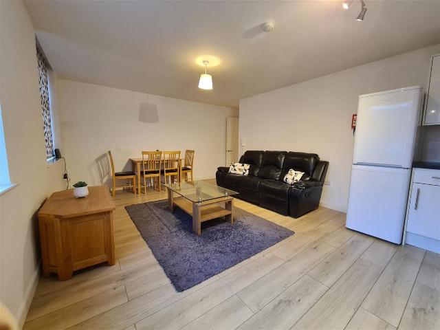 Flat 10 Coppers Court, Ferrars Road, Huntingdon PE29, 1 bed flat to rent, £975 pcm | PrimeLocation