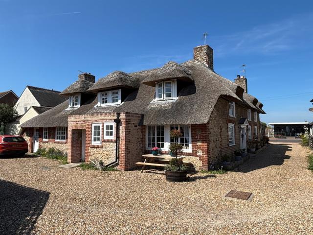 Flat, 113 High Street, Selsey, Chichester, PO20