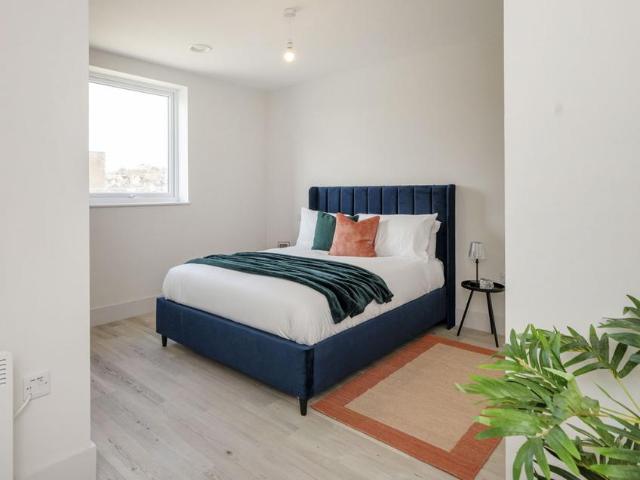 Flat 113, Isca Gardens, Vesta. 2 bed apartment to rent £1,850 pcm £427 pw