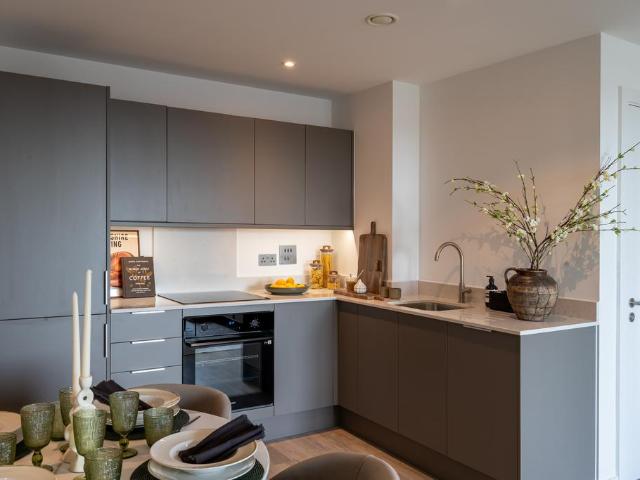 Flat 1112, Triangle Yard, Skinner. 2 bed apartment to rent £1,455 pcm £336 pw